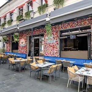 Forty One Hotel